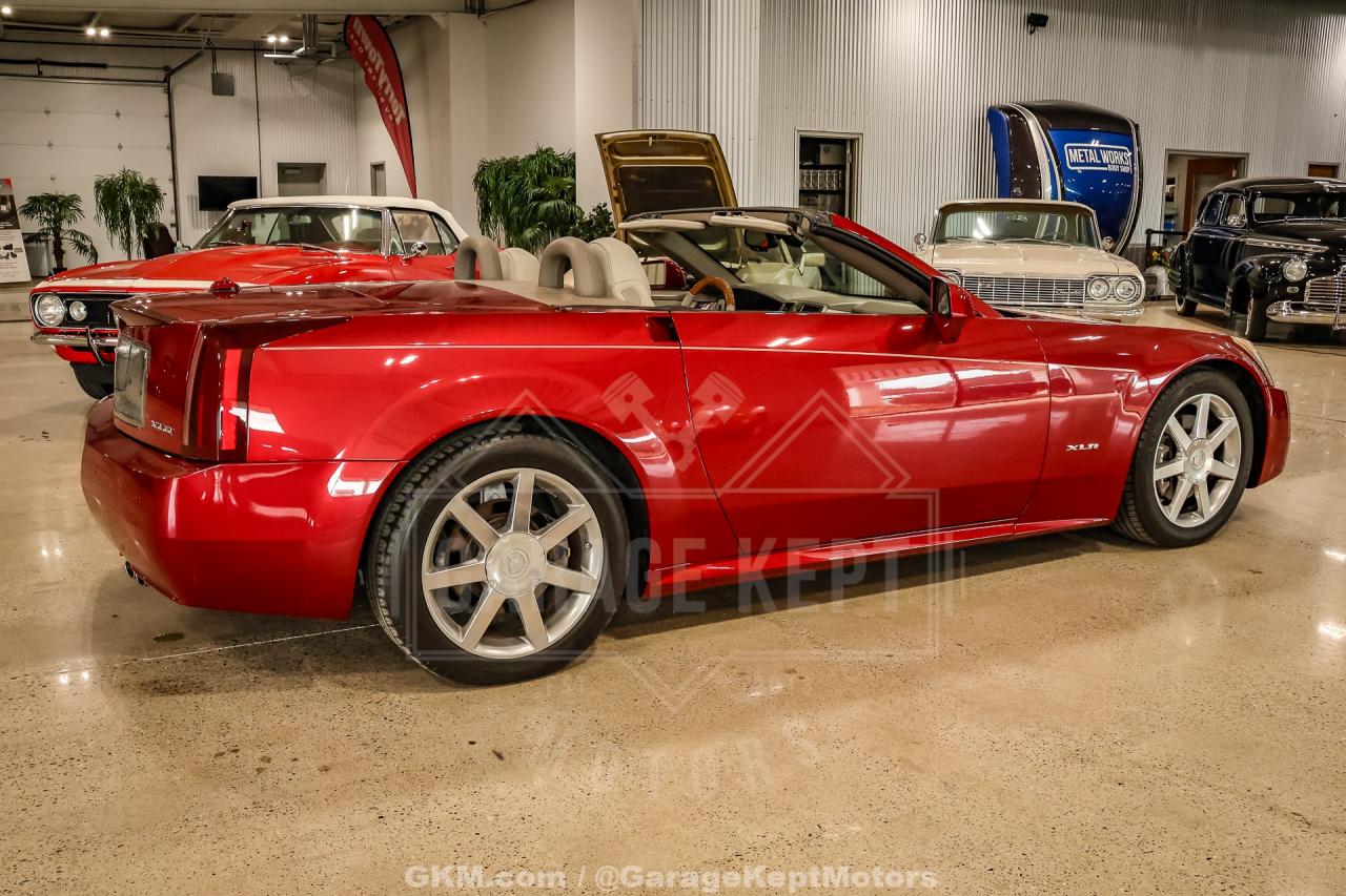 2005 Cadillac XLR