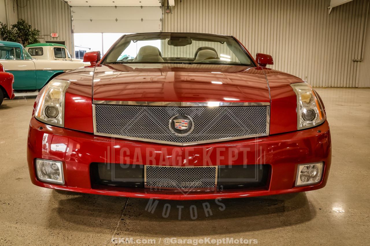 2005 Cadillac XLR