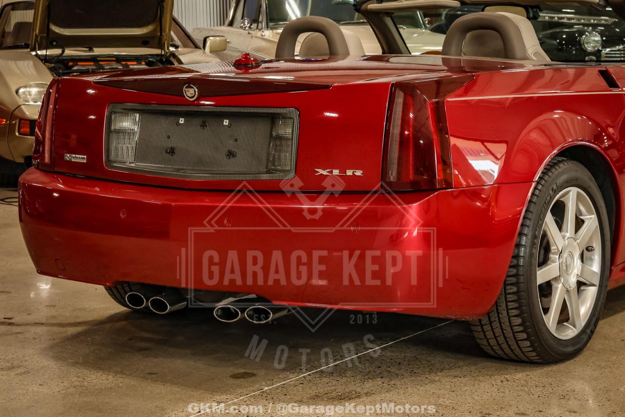 2005 Cadillac XLR