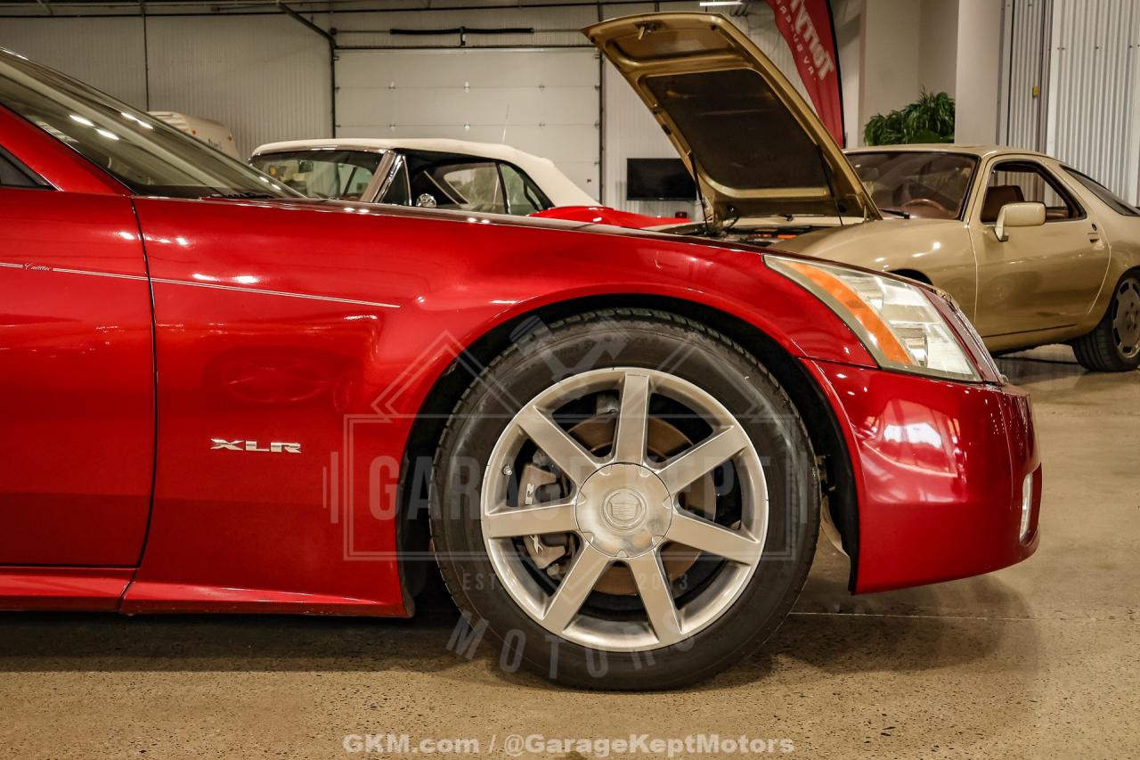 2005 Cadillac XLR