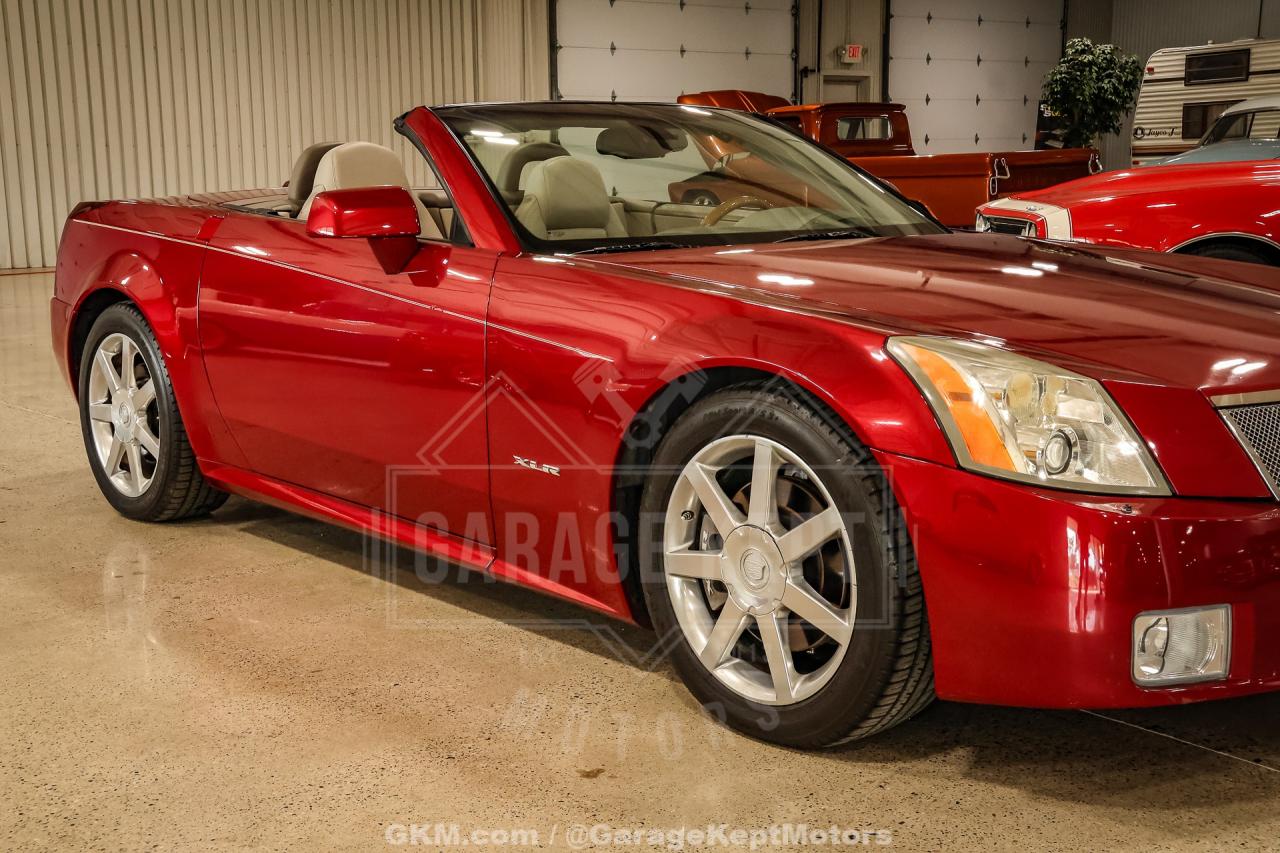 2005 Cadillac XLR