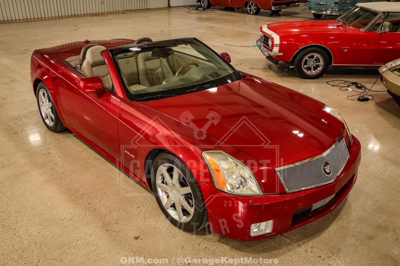 2005 Cadillac XLR
