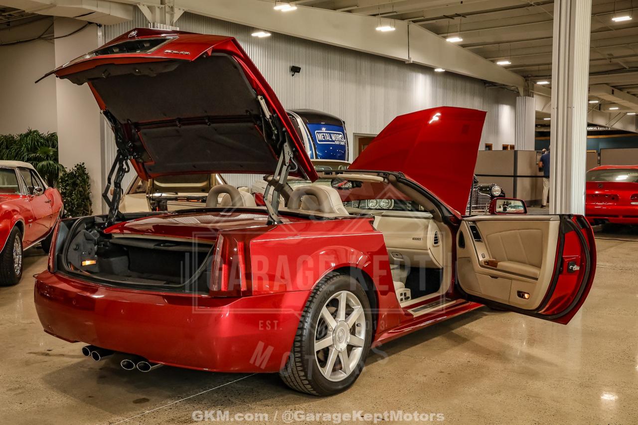 2005 Cadillac XLR
