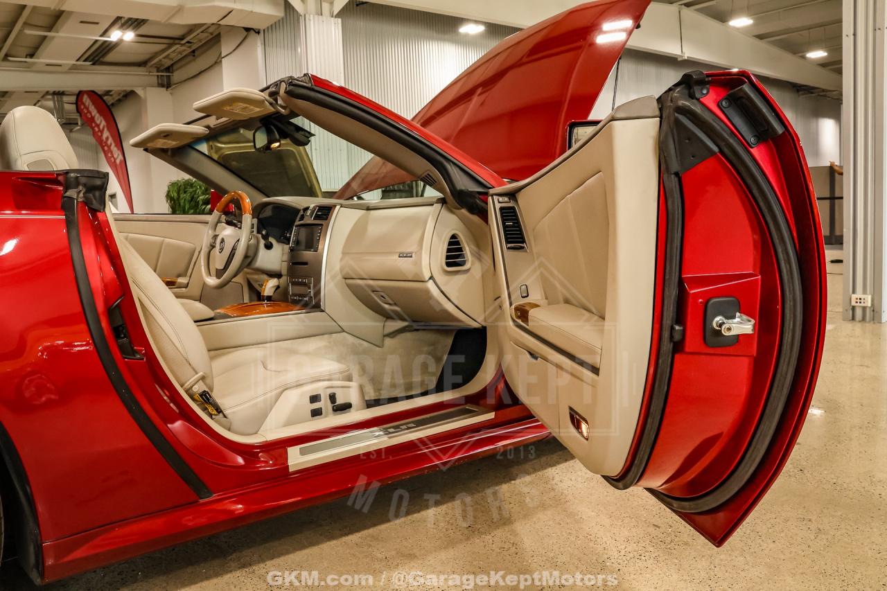 2005 Cadillac XLR