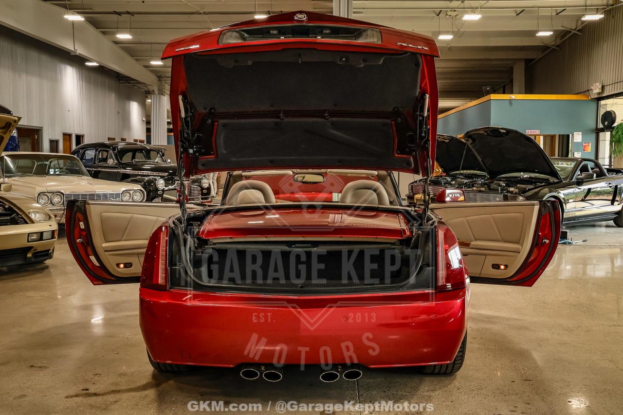 2005 Cadillac XLR