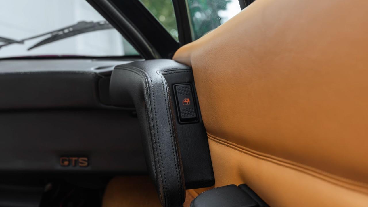 1989 Ferrari 328 GTS