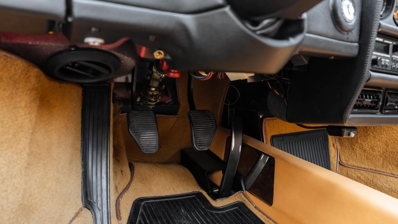 1989 Ferrari 328 GTS