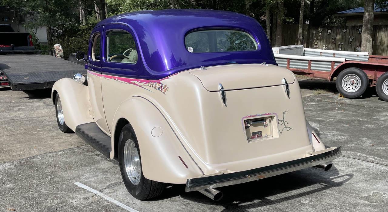 1935 Ford 48