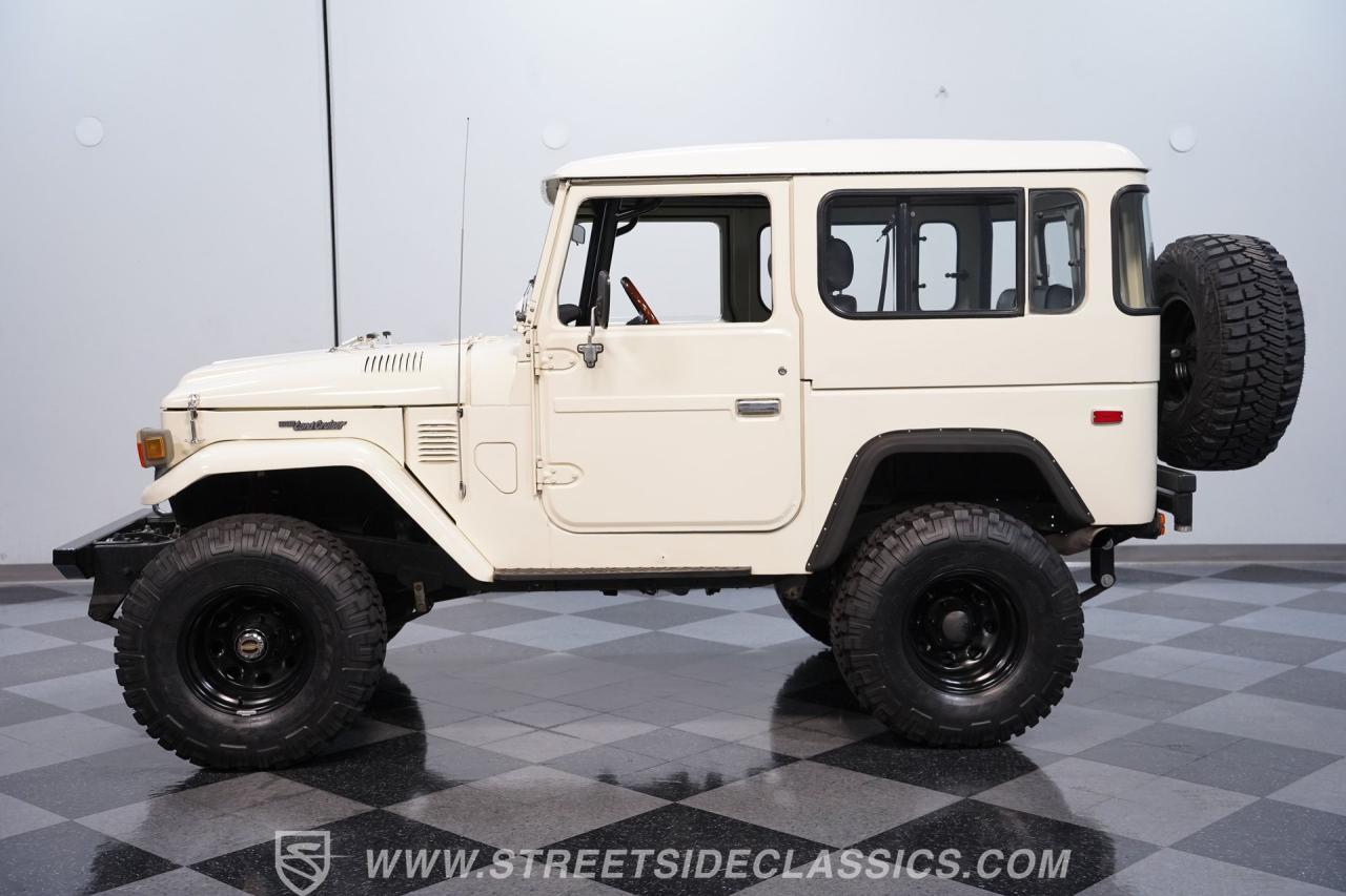1978 Toyota Land Cruiser FJ40 Restomod