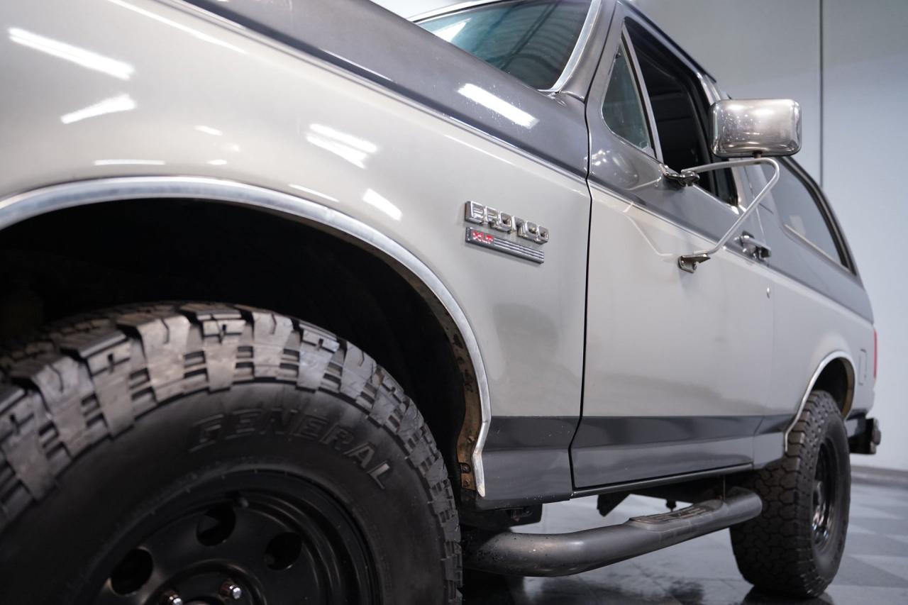 1989 Ford Bronco XLT 4X4