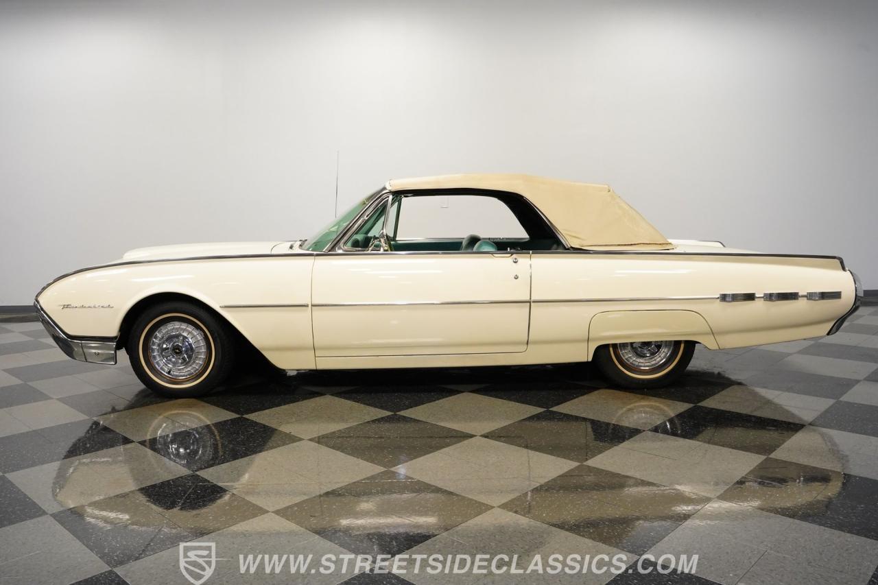 1962 Ford Thunderbird Convertible