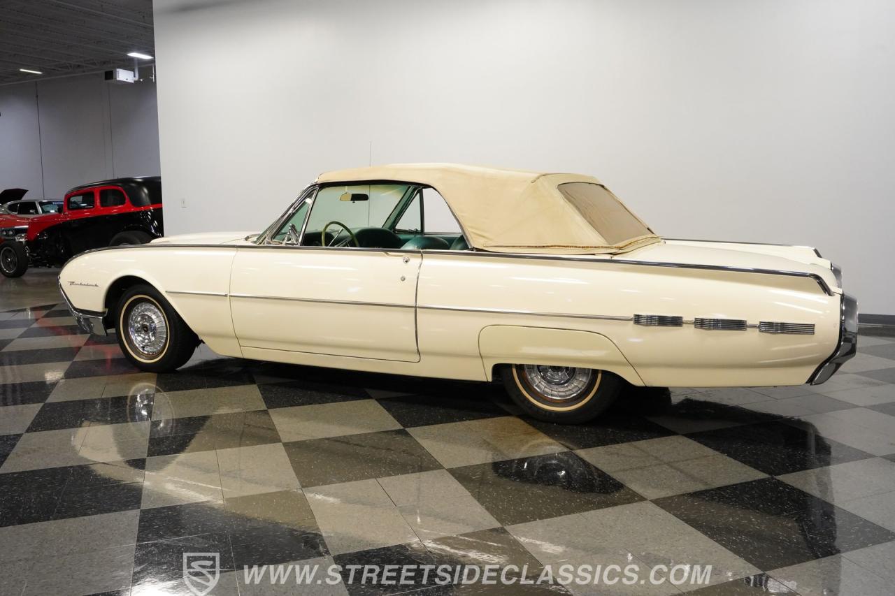 1962 Ford Thunderbird Convertible