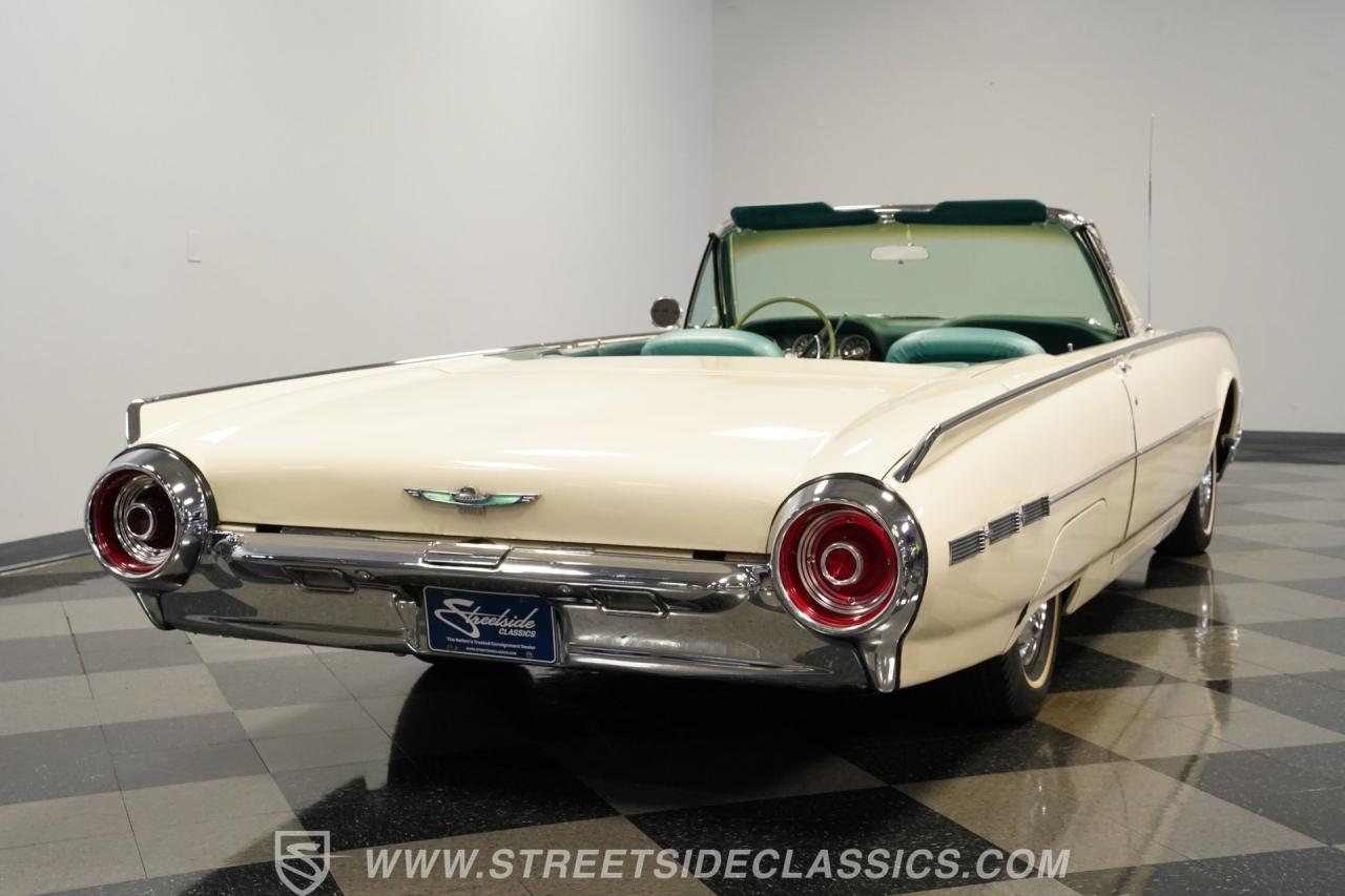 1962 Ford Thunderbird Convertible