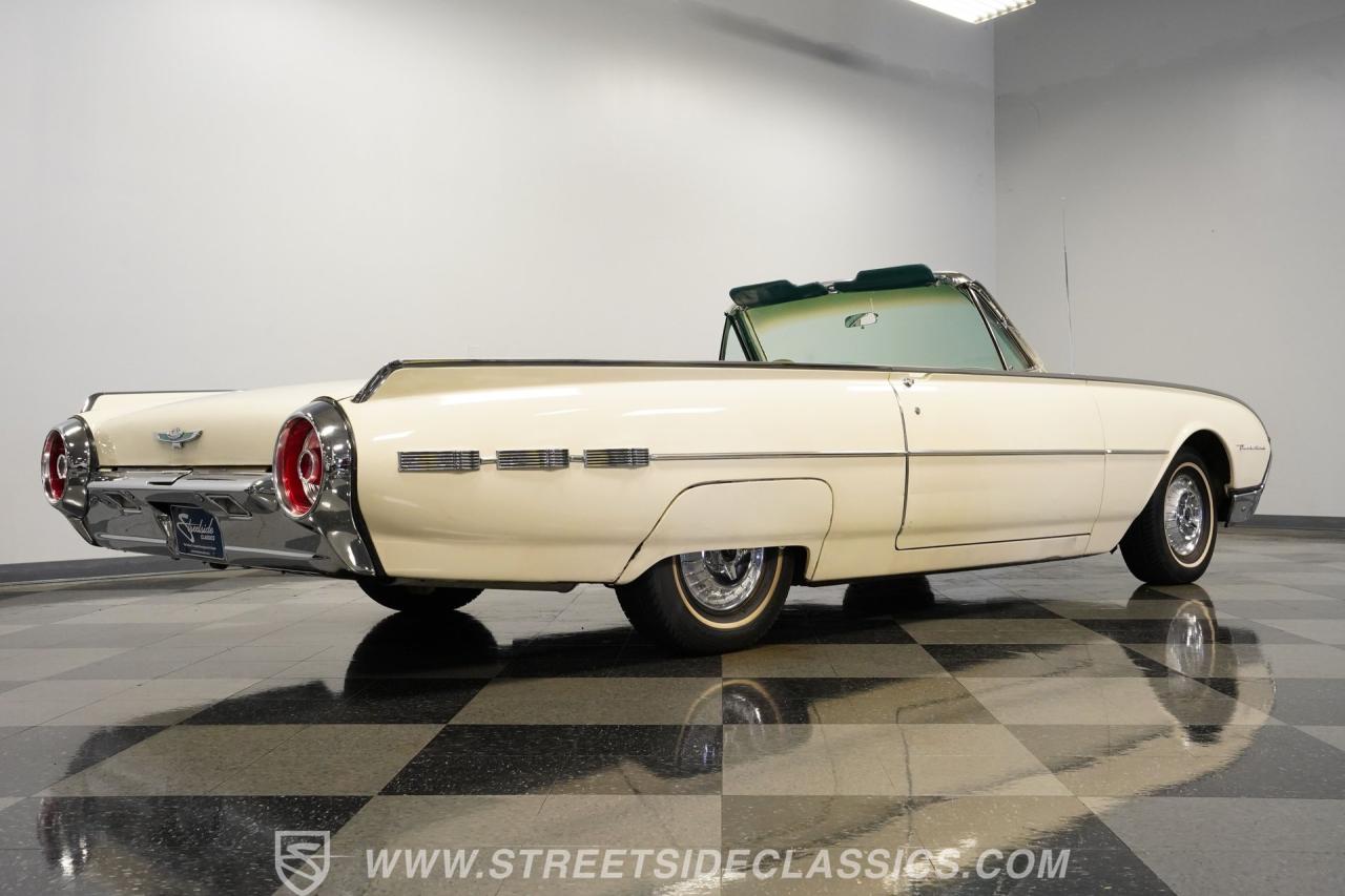 1962 Ford Thunderbird Convertible