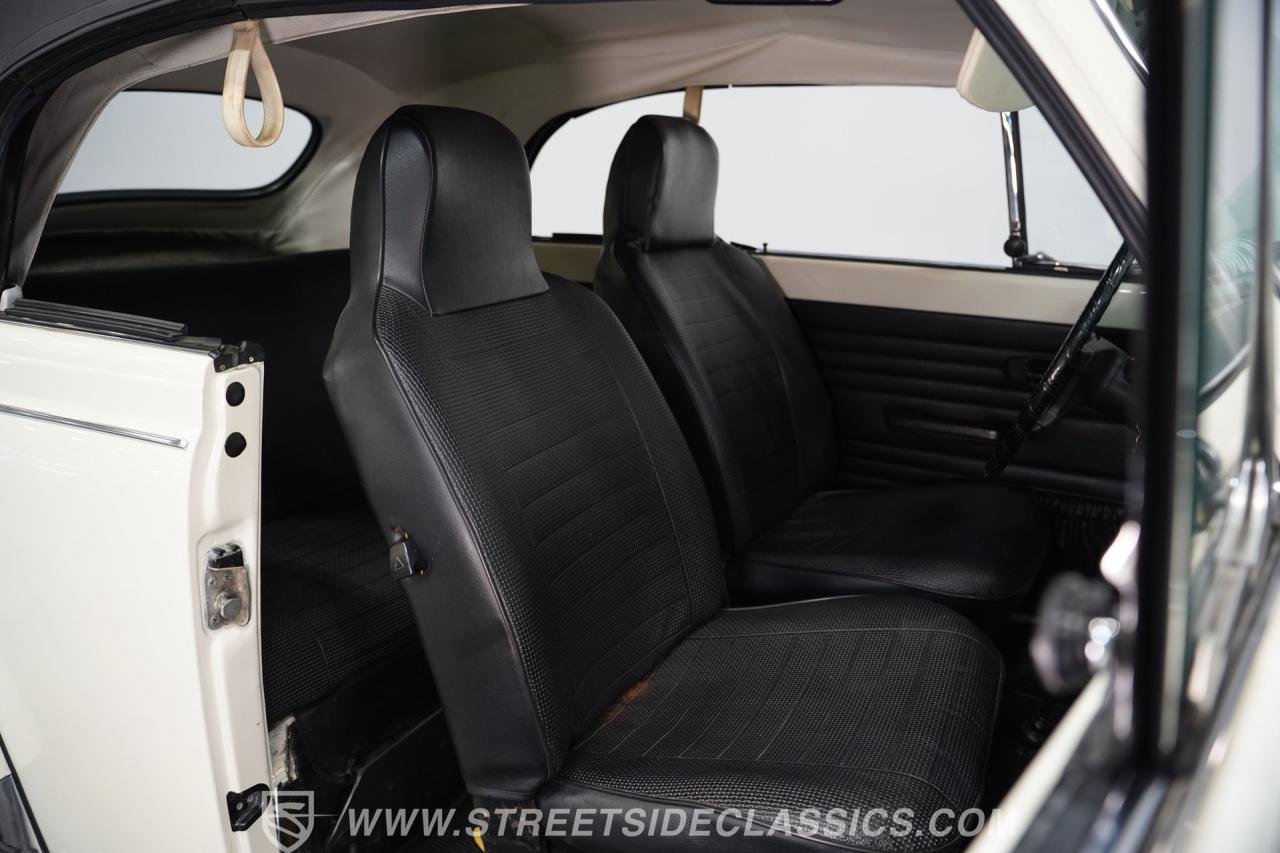 1975 Volkswagen Super Beetle Convertible