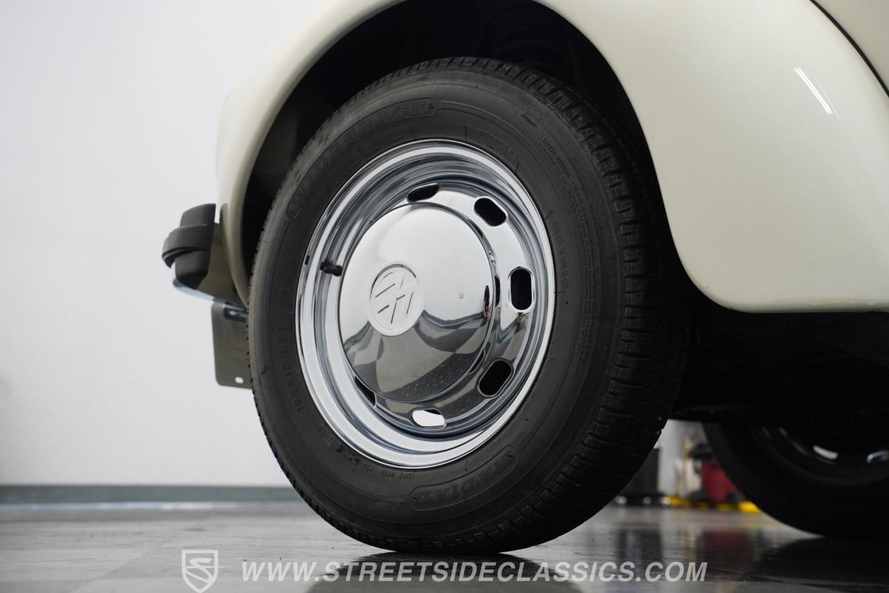 1975 Volkswagen Super Beetle Convertible