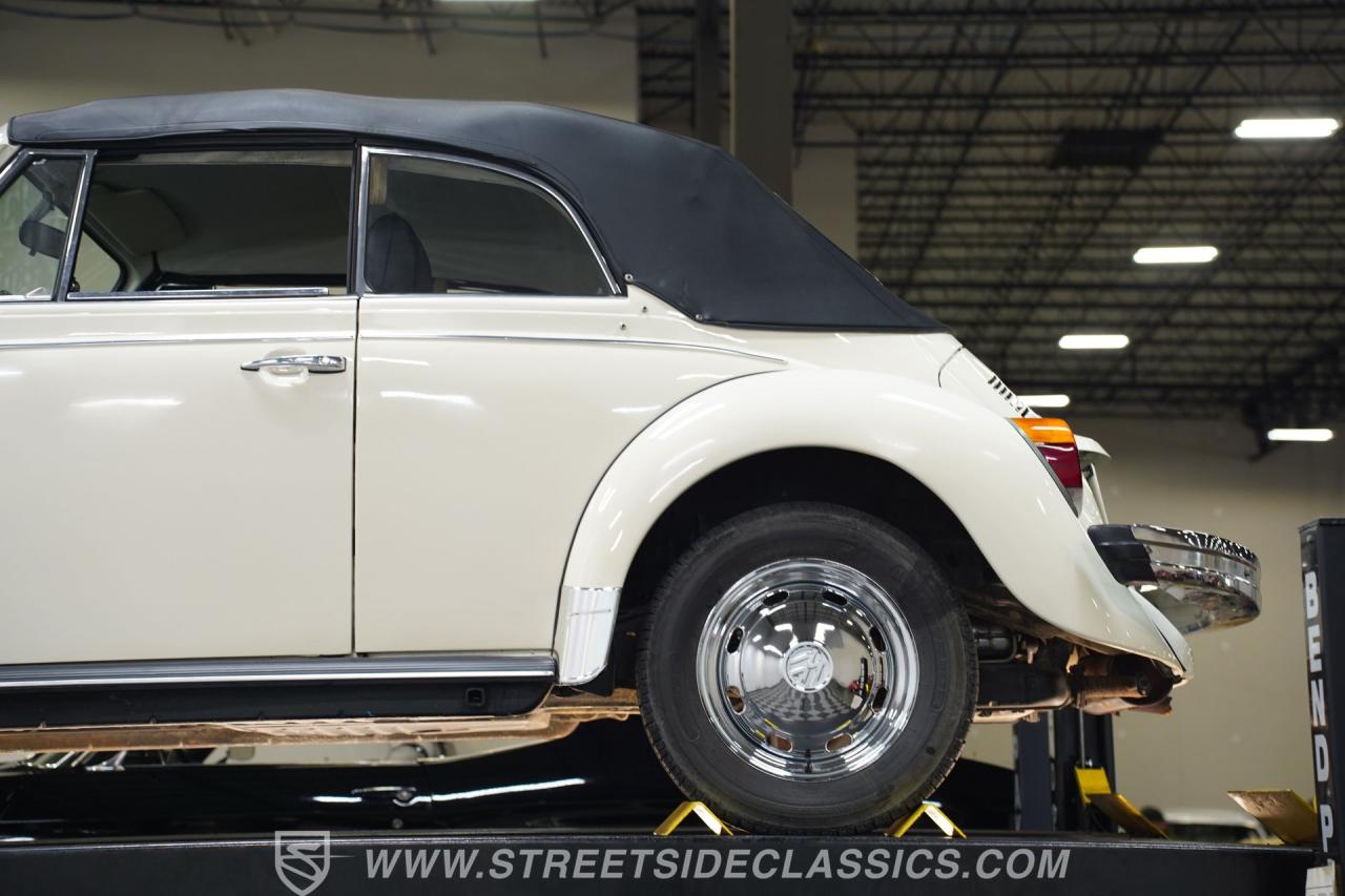 1975 Volkswagen Super Beetle Convertible