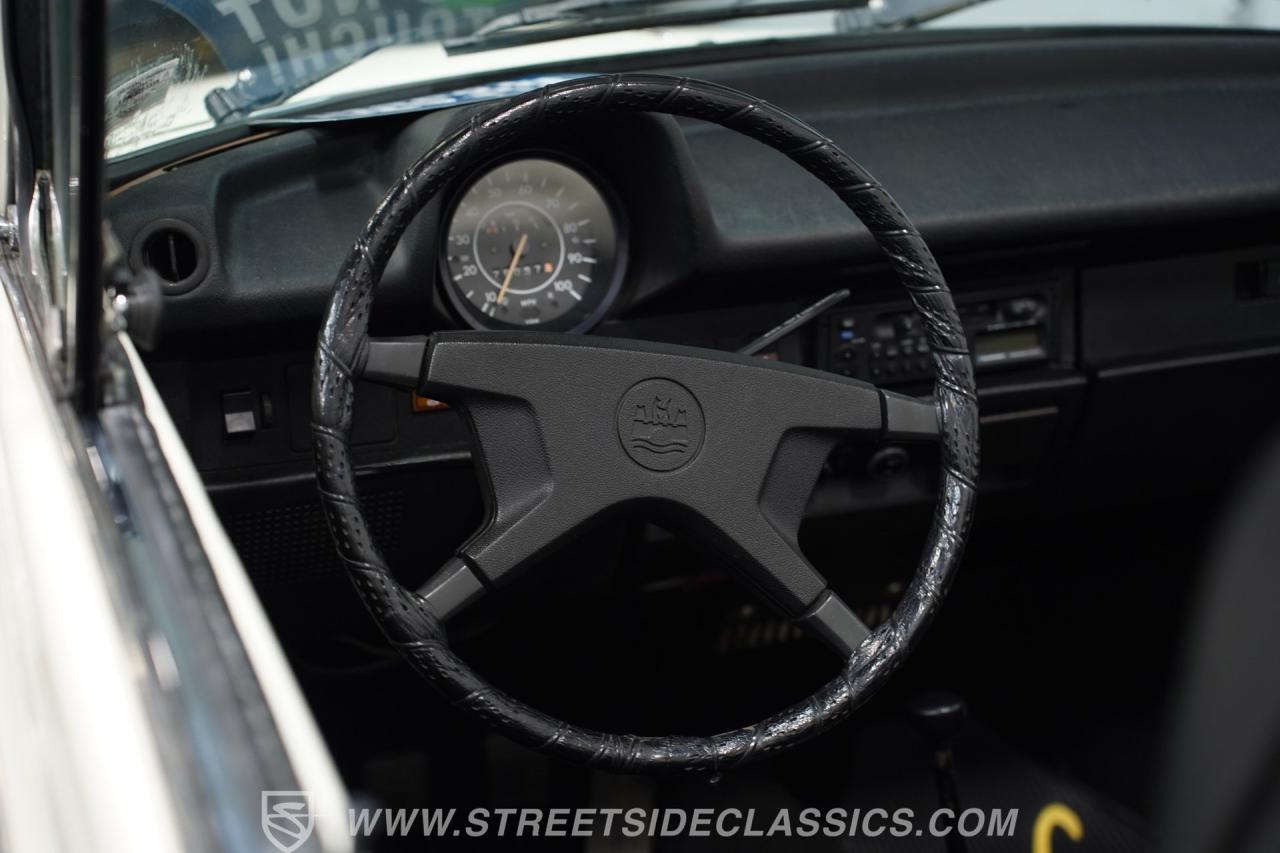 1975 Volkswagen Super Beetle Convertible