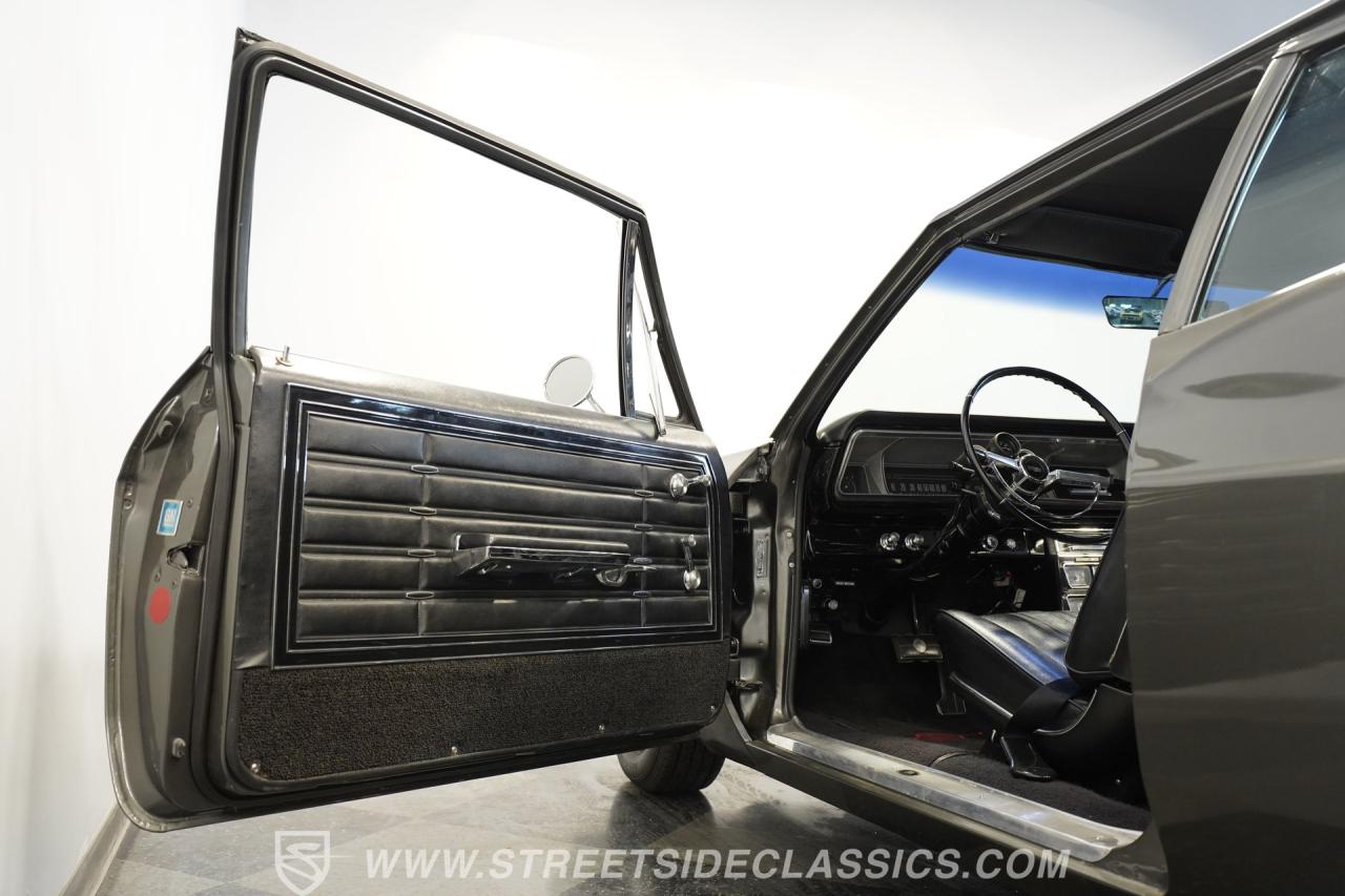 1966 Chevrolet Biscayne 502 Restomod