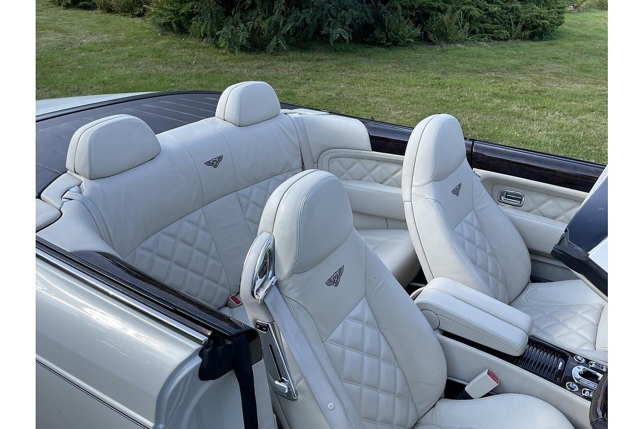 2010 Bentley AZURE T