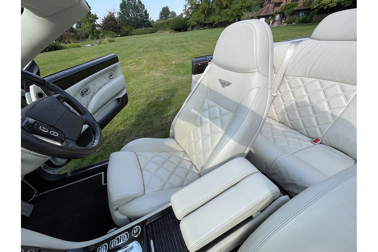 2010 Bentley AZURE T
