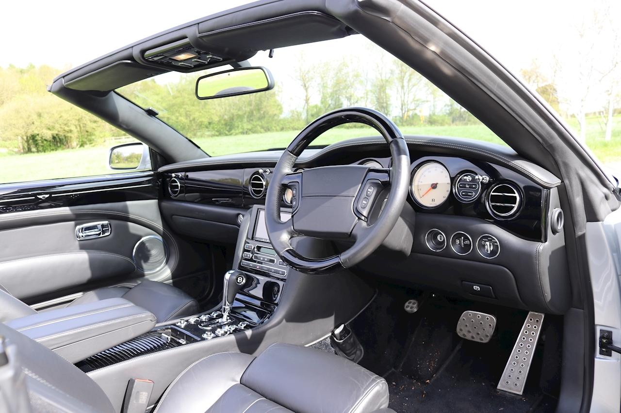 2006 Bentley AZURE