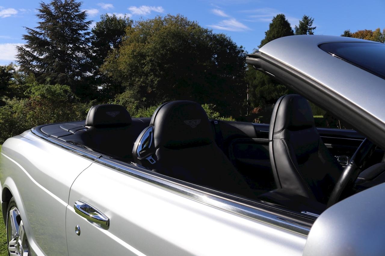 2006 Bentley AZURE