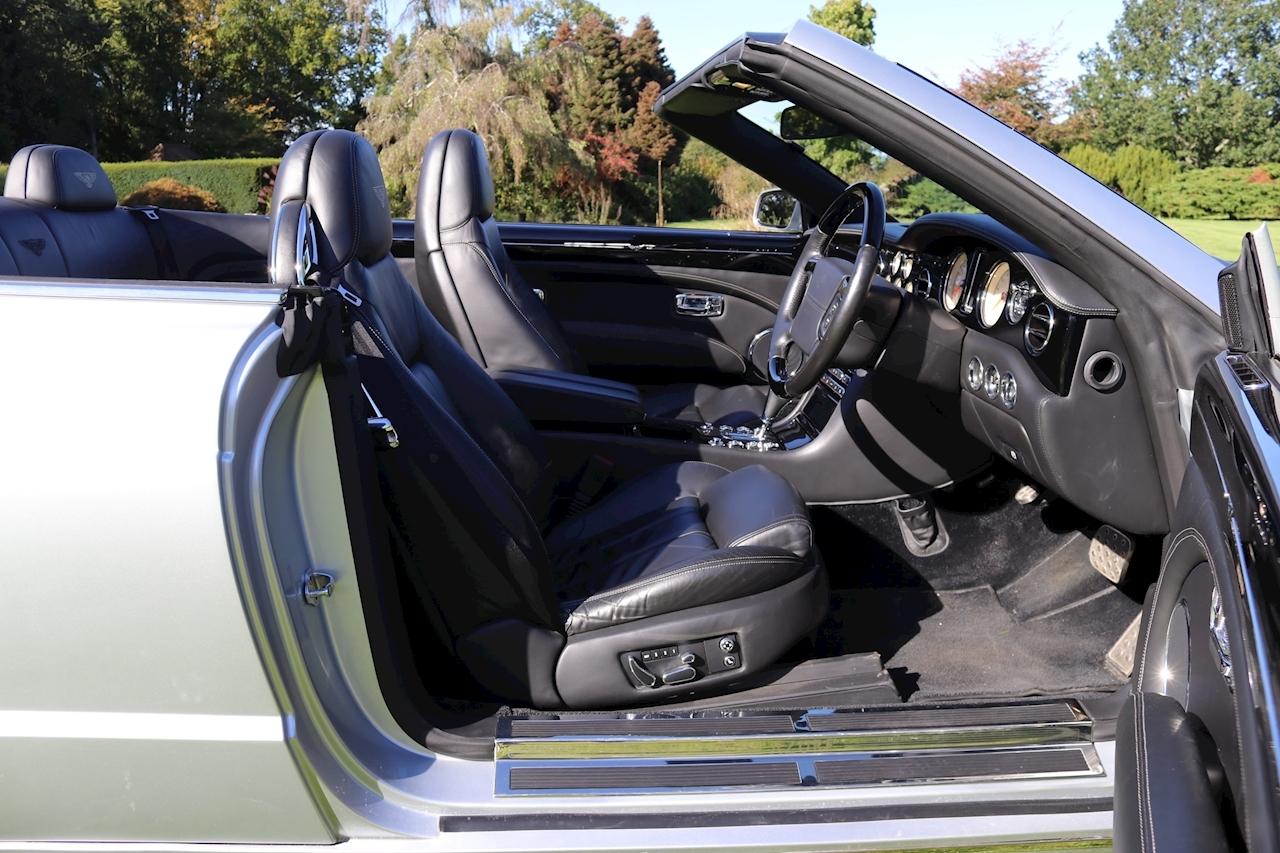 2006 Bentley AZURE