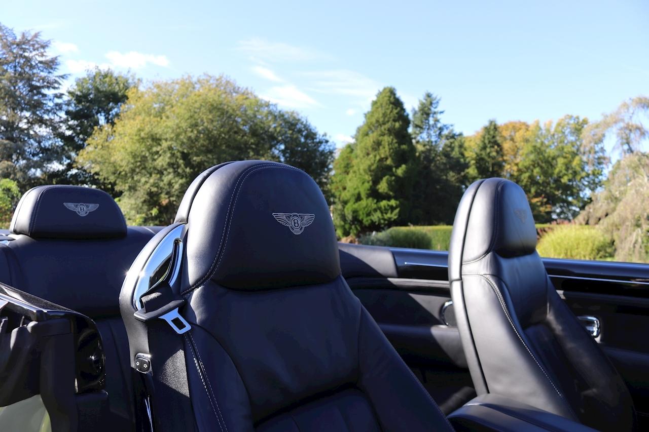 2006 Bentley AZURE