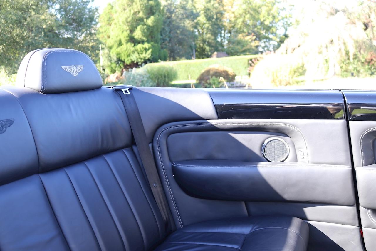2006 Bentley AZURE