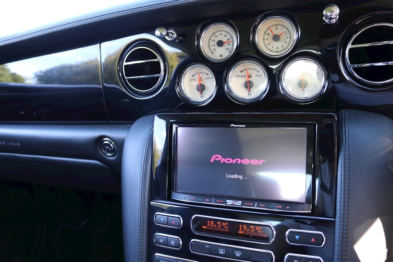 2006 Bentley AZURE