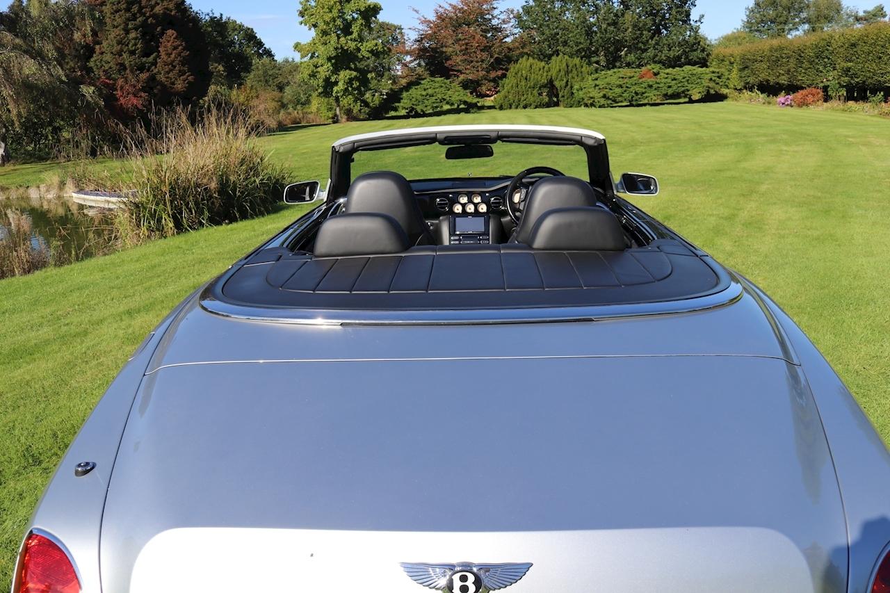 2006 Bentley AZURE