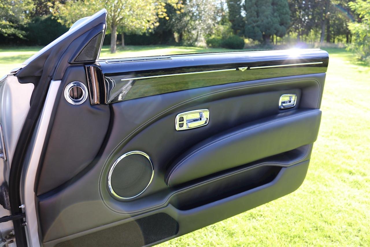 2006 Bentley AZURE
