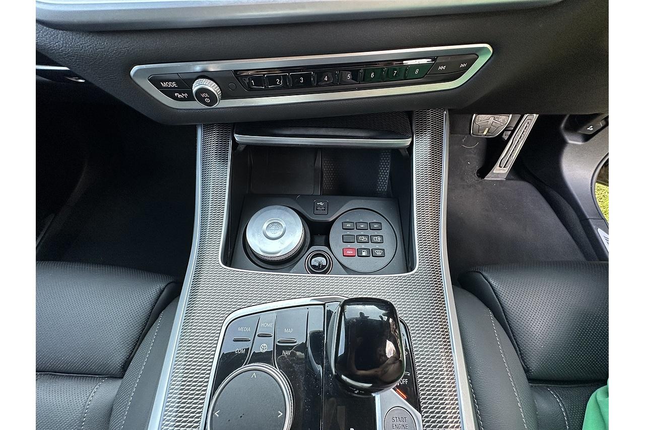 2024 BMW X5 M50i V8