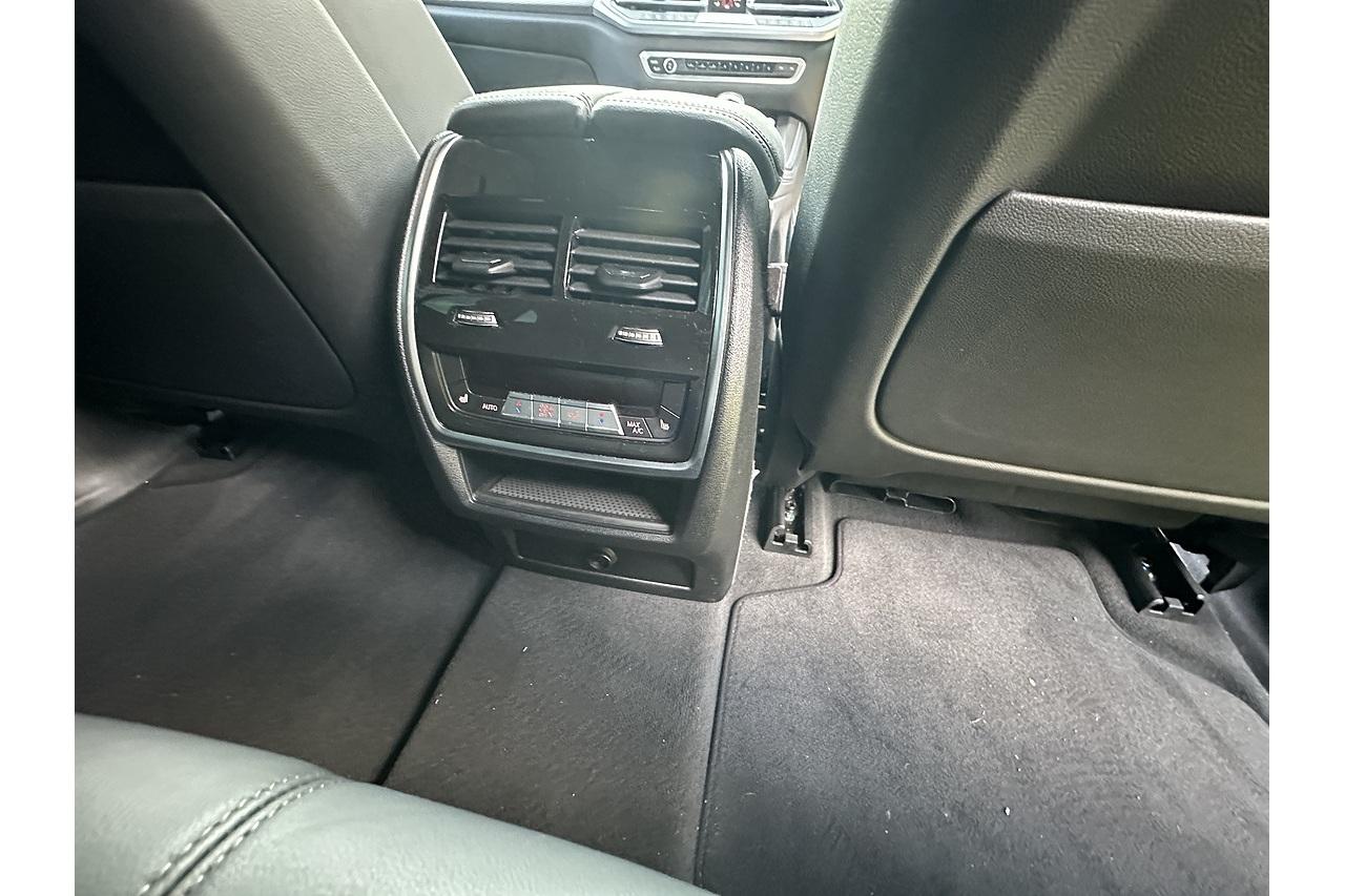 2024 BMW X5 M50i V8