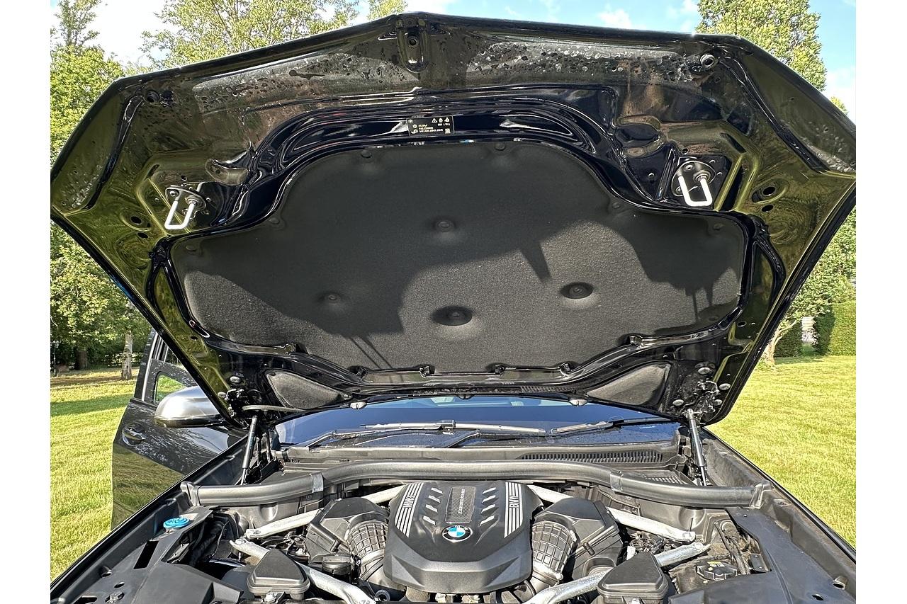 2024 BMW X5 M50i V8