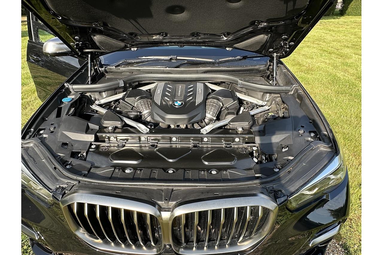 2024 BMW X5 M50i V8