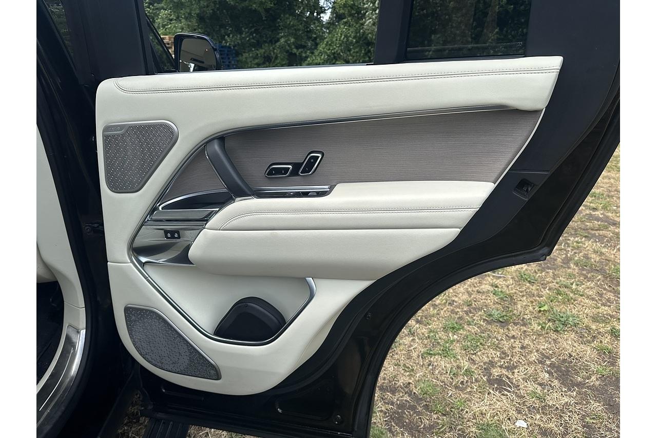2022 Land Rover Range Rover D350 MHEV First Edition