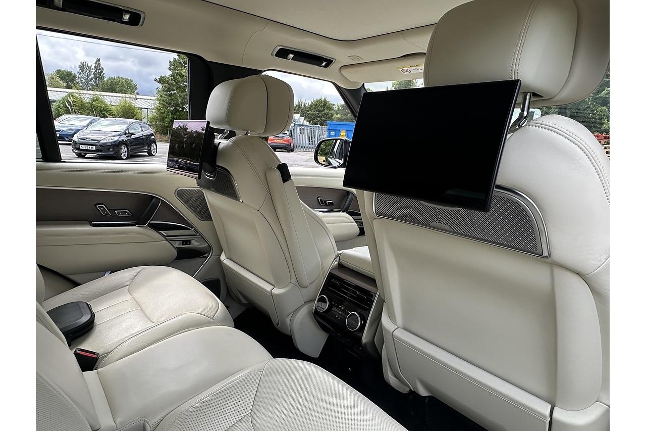 2022 Land Rover Range Rover D350 MHEV First Edition