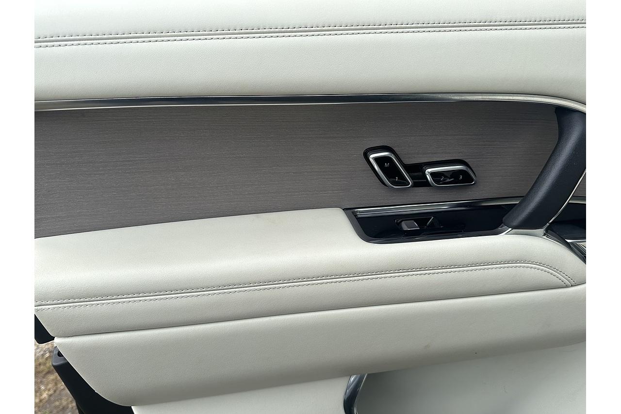 2022 Land Rover Range Rover D350 MHEV First Edition