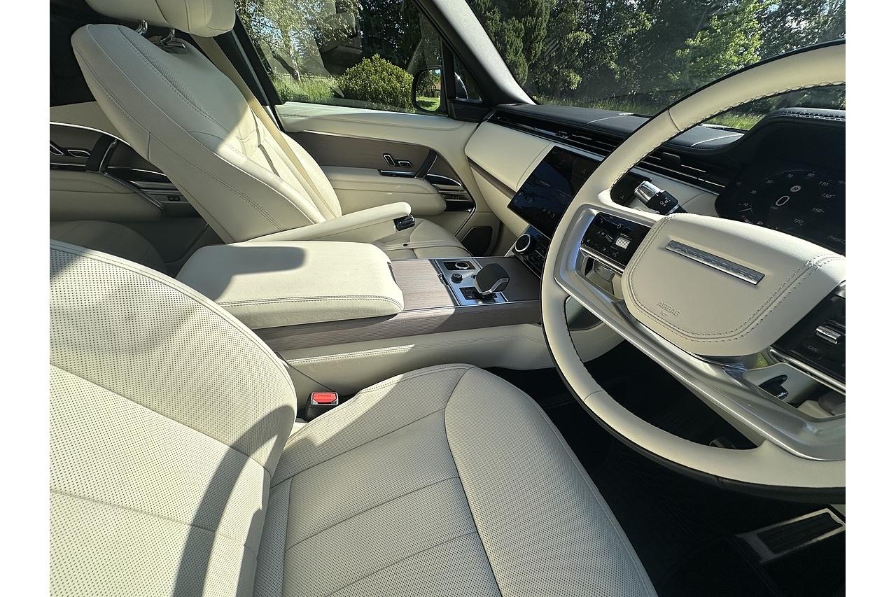 2022 Land Rover Range Rover D350 MHEV First Edition