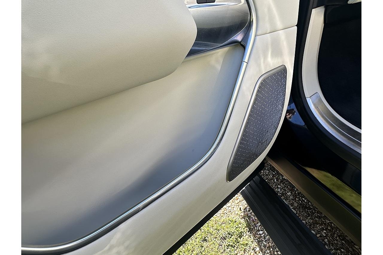 2022 Land Rover Range Rover D350 MHEV First Edition