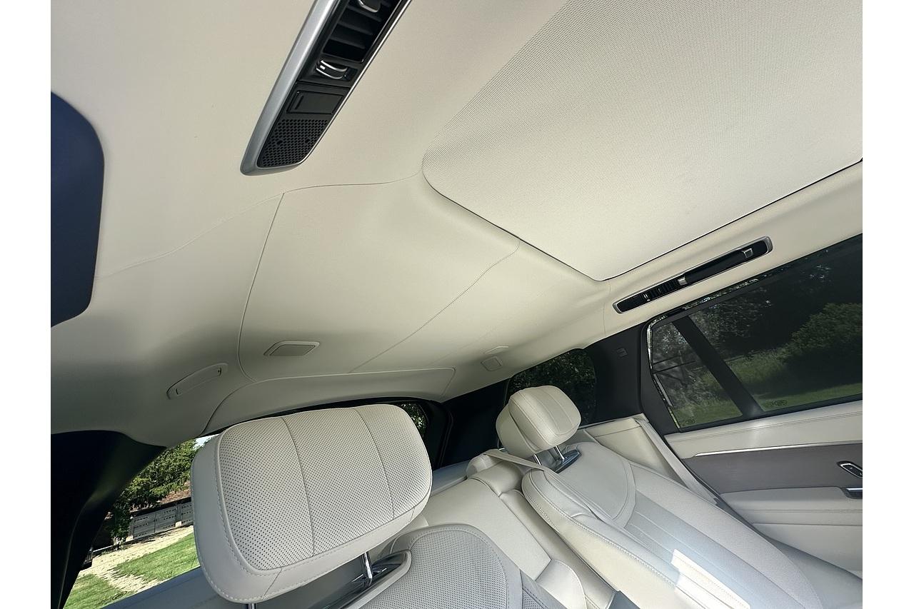 2022 Land Rover Range Rover D350 MHEV First Edition