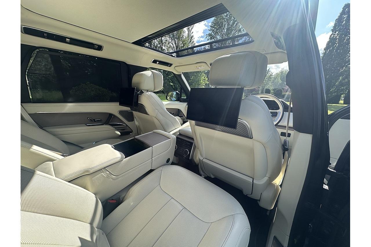 2022 Land Rover Range Rover D350 MHEV First Edition