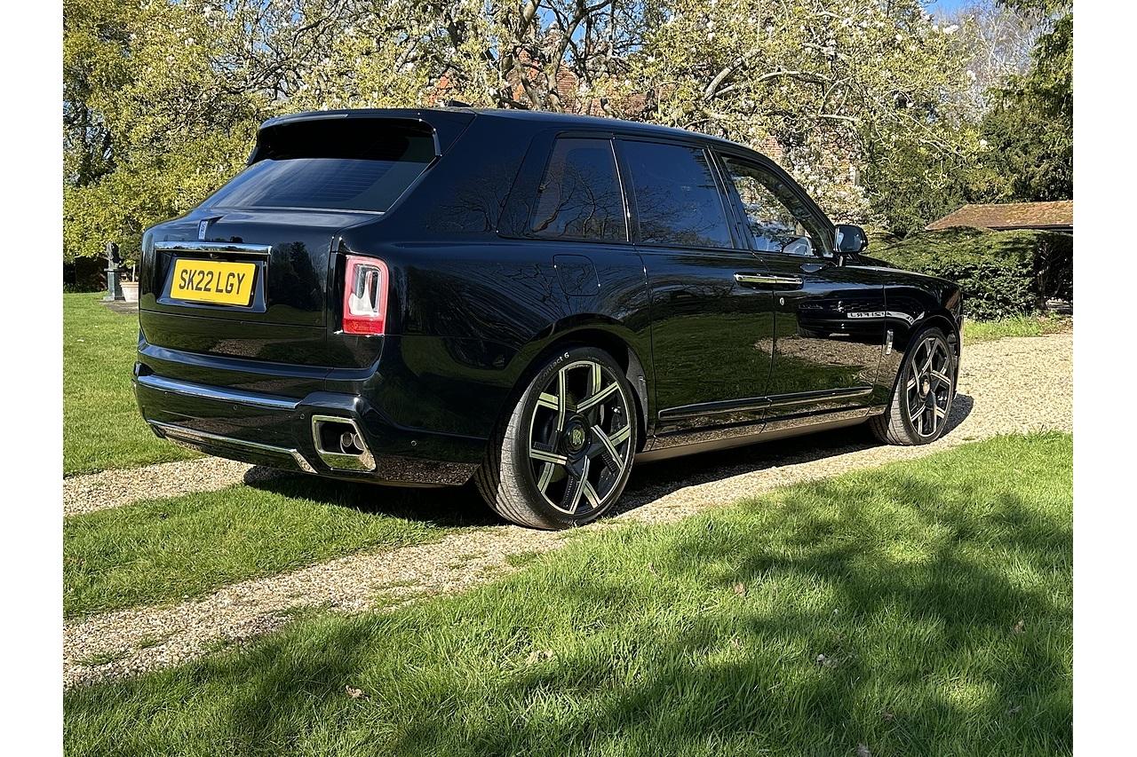 2022 Rolls - Royce Cullinan V12