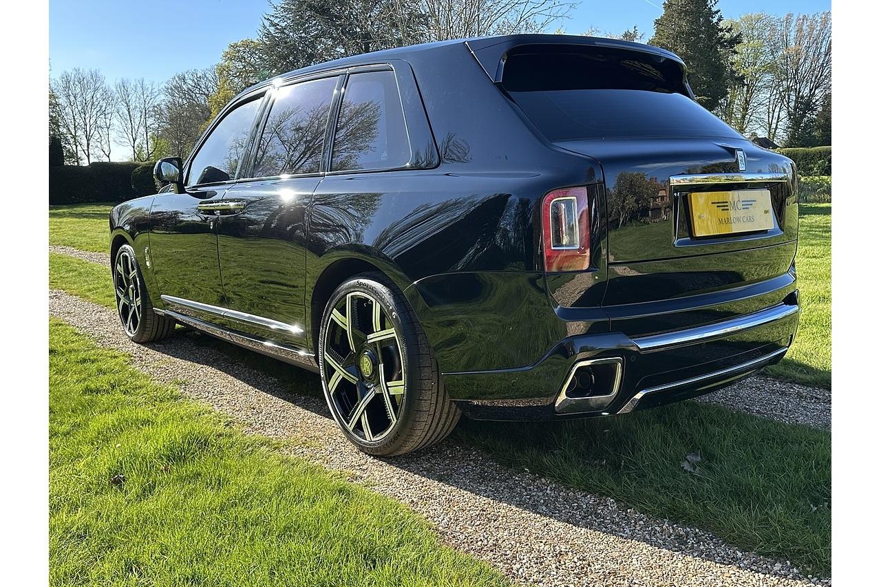 2022 Rolls - Royce Cullinan V12
