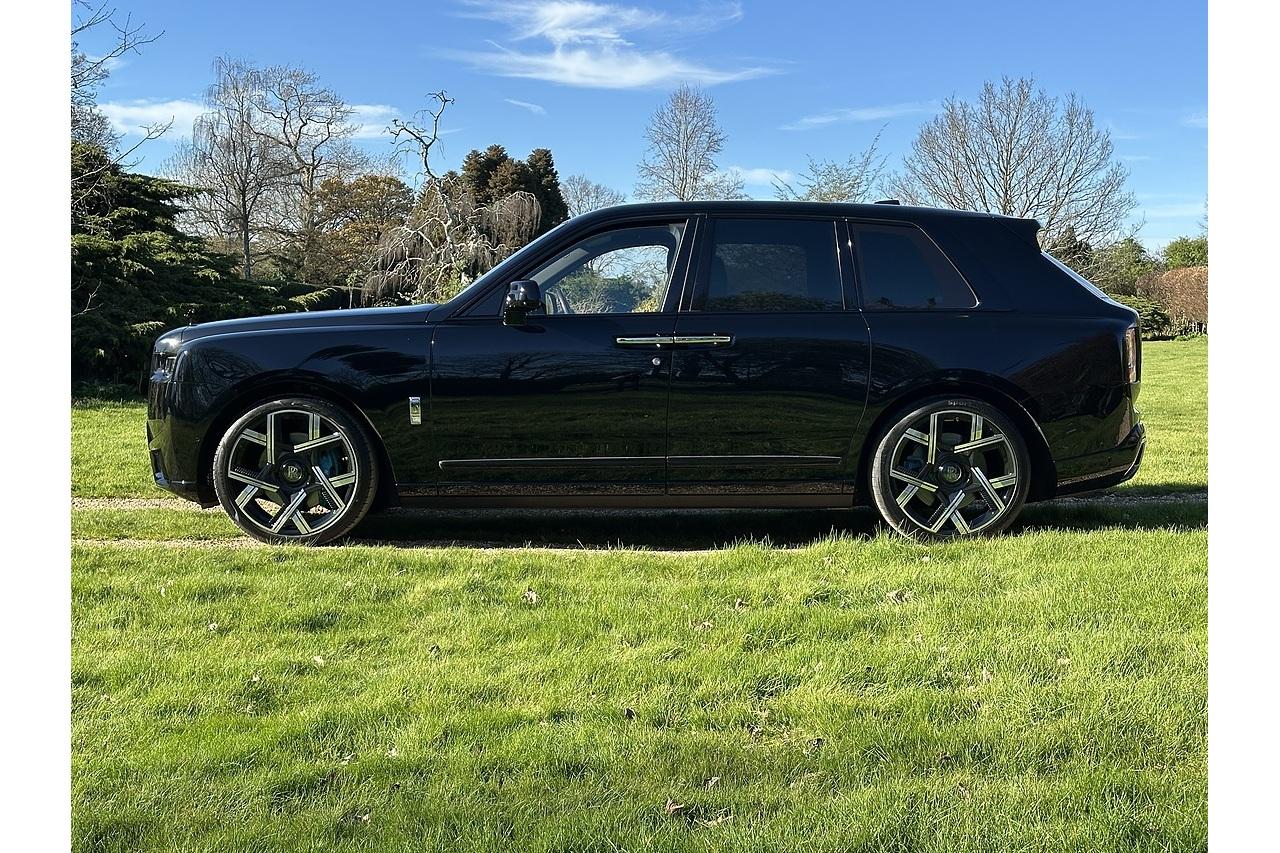 2022 Rolls - Royce Cullinan V12