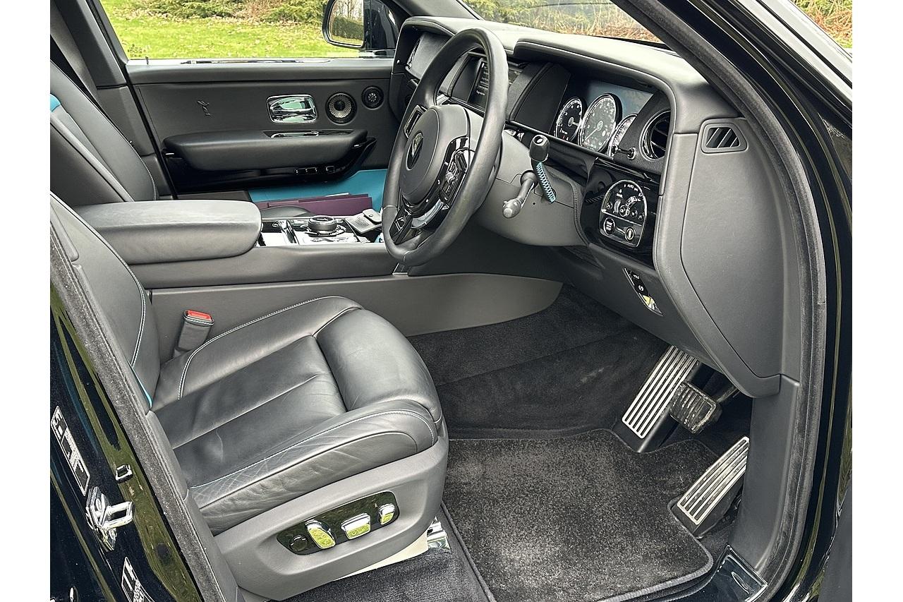 2022 Rolls - Royce Cullinan V12