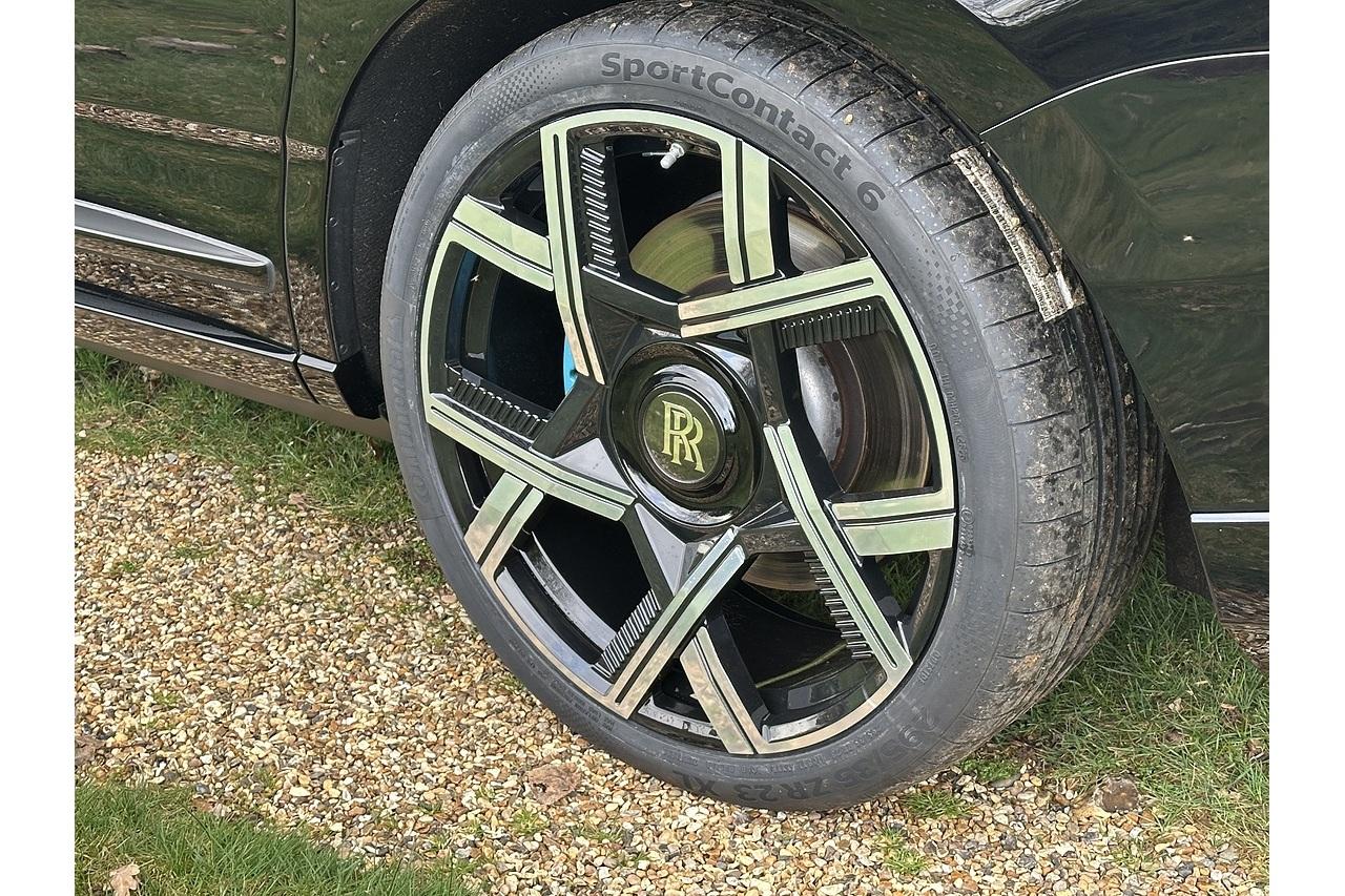 2022 Rolls - Royce Cullinan V12