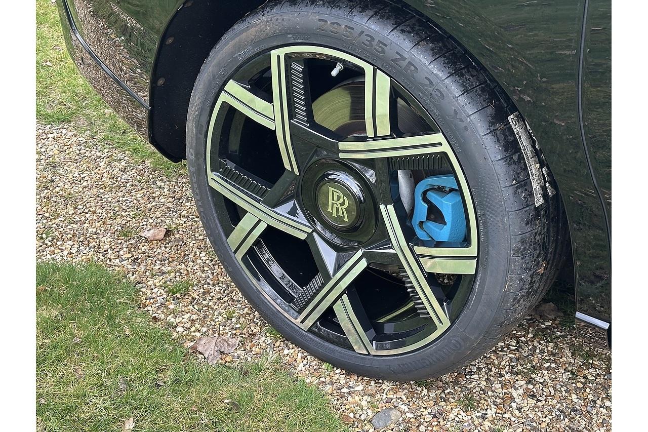 2022 Rolls - Royce Cullinan V12